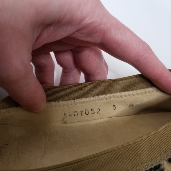 Stuart Weitzman Leopard Print Suede Stretch Flat - Picture 6 of 6